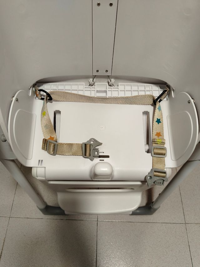 Trona evolutiva Jane color verde menta multiposici