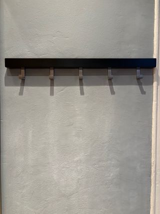 Perchero de pared madera y metal
