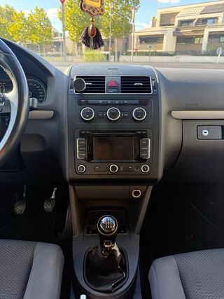 Volkswagen Touran 1.6 TDI Advance