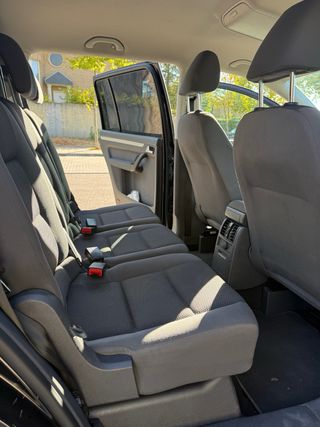 Volkswagen Touran 1.6 TDI Advance