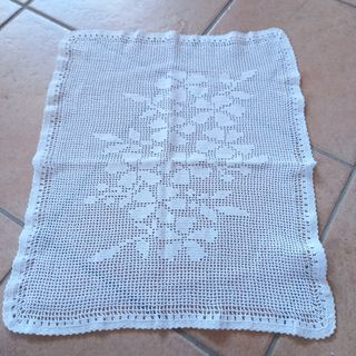 Centrino uncinetto fatto a mano vintage