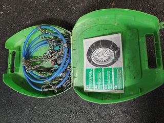 4 juegos cadenas coche nieve