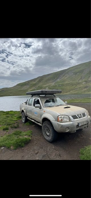 Nissan Navara 2003