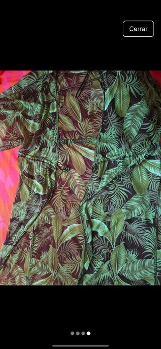 Kimono largo estampado hojas.