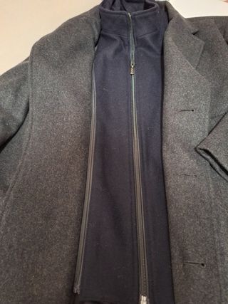 Se venden abrigos,chaquetas, cazadoras...