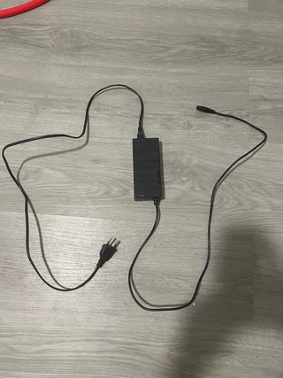 Cargador Cecotec Patinete Eléctrico