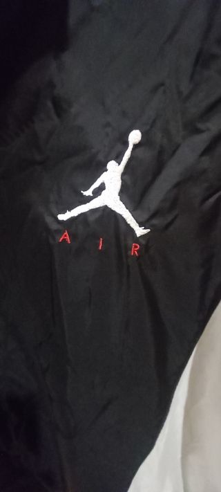 Cazadora cortavientos Jordan Air