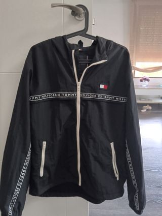 Cazadora Tommy Hilfiger Negra