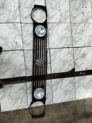 Parrilla Golf GTI MK2 con faros y logo