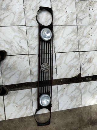 Parrilla Golf GTI MK2 con faros y logo