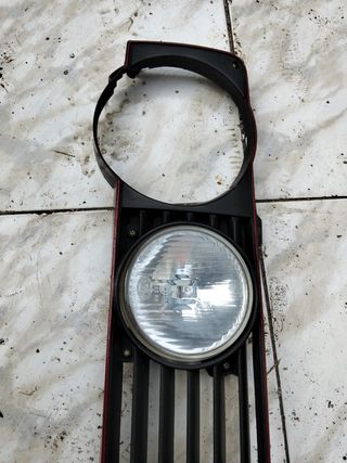 Parrilla Golf GTI MK2 con faros y logo