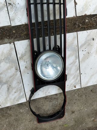 Parrilla Golf GTI MK2 con faros y logo
