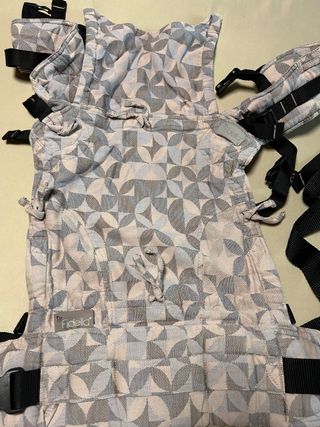 Mochila portabebés ergonómica Fidelia