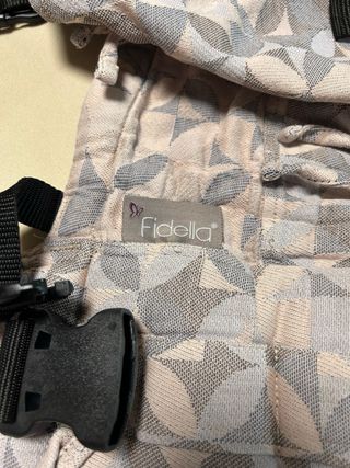 Mochila portabebés ergonómica Fidelia