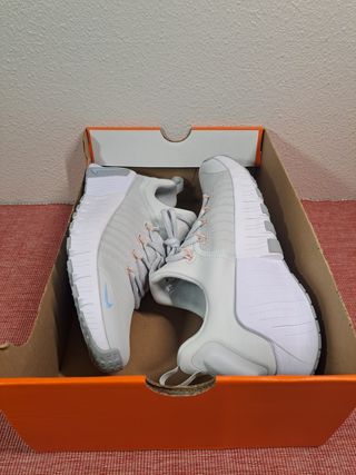NIKE METCON 6 T40.5