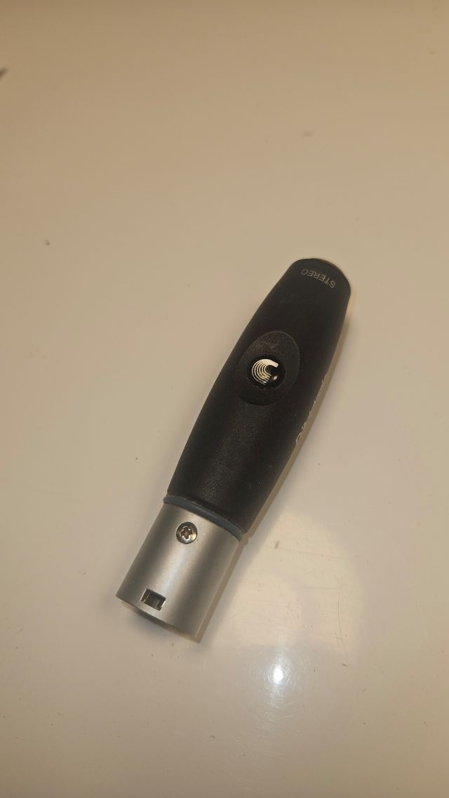 Adaptador XLR a Jack Stereo