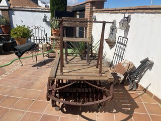 Trilla antigua decorativa