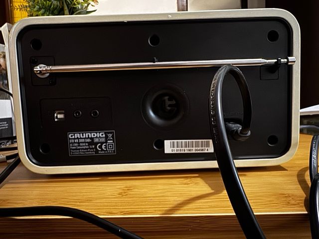 Radio de mesa digital Grundig DTR WB 3000 DAB+