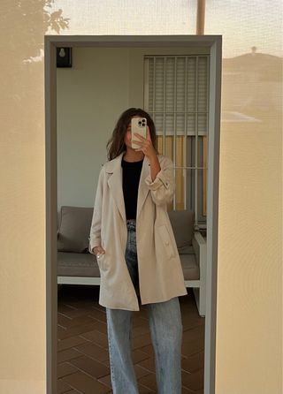 Gabardina beige ante