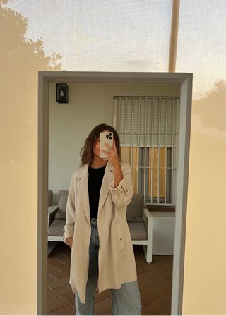 Gabardina beige ante