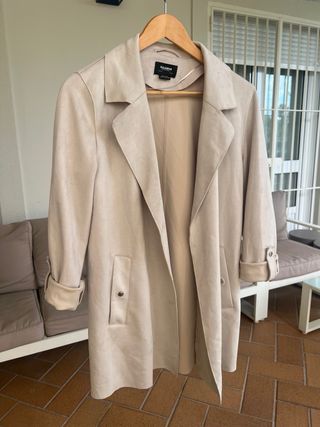 Gabardina beige ante