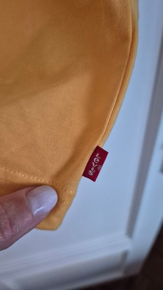 Camiseta Levi's Amarilla Logo