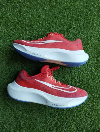 Nike Zoom Fly 5 Talla 44.5 Rojas