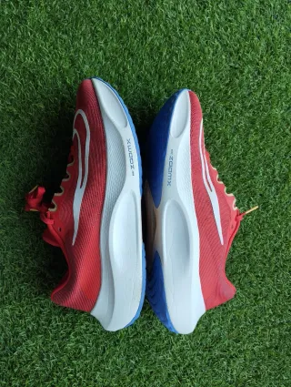 Nike Zoom Fly 5 Talla 44.5 Rojas