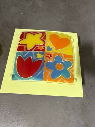 Lámpara juvenil infantil multicolor cristal.