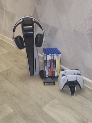 PS5 disco + juegos + Dual x2 + cascos + caja + PS+