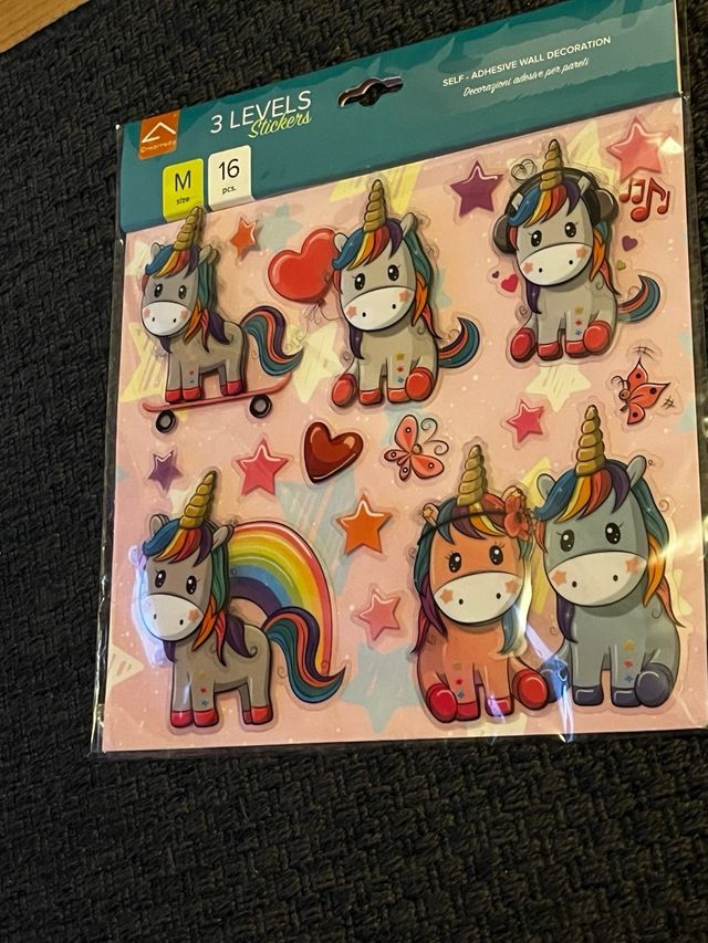 Adesivi Murali Unicorni 3D - 16 Pezzi