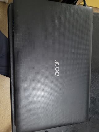 Portátil Acer i3 Gris y Negro