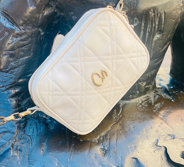 Bandolera piel blanca vintage dorada