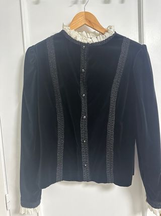 Traje de madrina oro y blanco