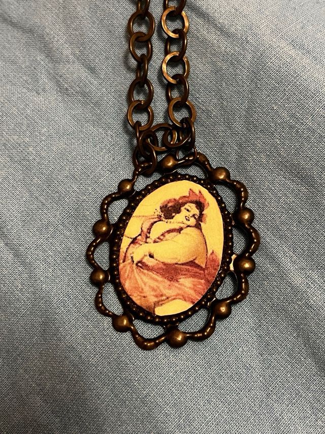 Collana con ciondolo donna stile vintage