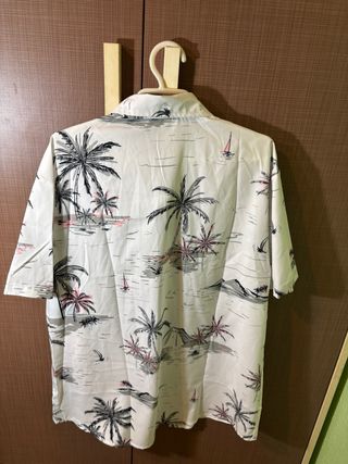 Camisa Hawaiana Estampada Palmeras Talla L