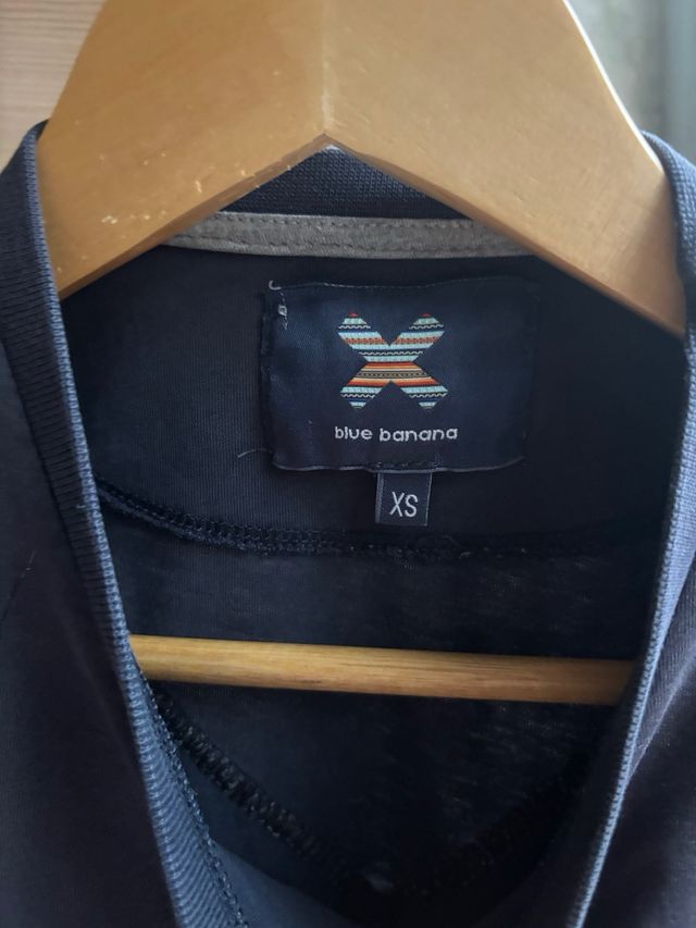 Camiseta Blue Banana T XS azul marino con parche.
