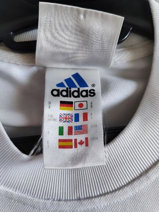 Adidas Vintage 90s Y2K T-Shirt Embossed Logo Retro