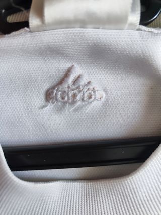 Adidas Vintage 90s Y2K T-Shirt Embossed Logo Retro