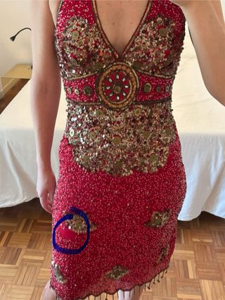 Vestido fiesta rojo con pedrería