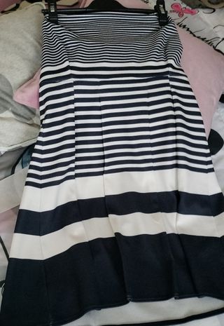 Vestido Cai Cai Listrado Preto e Branco
