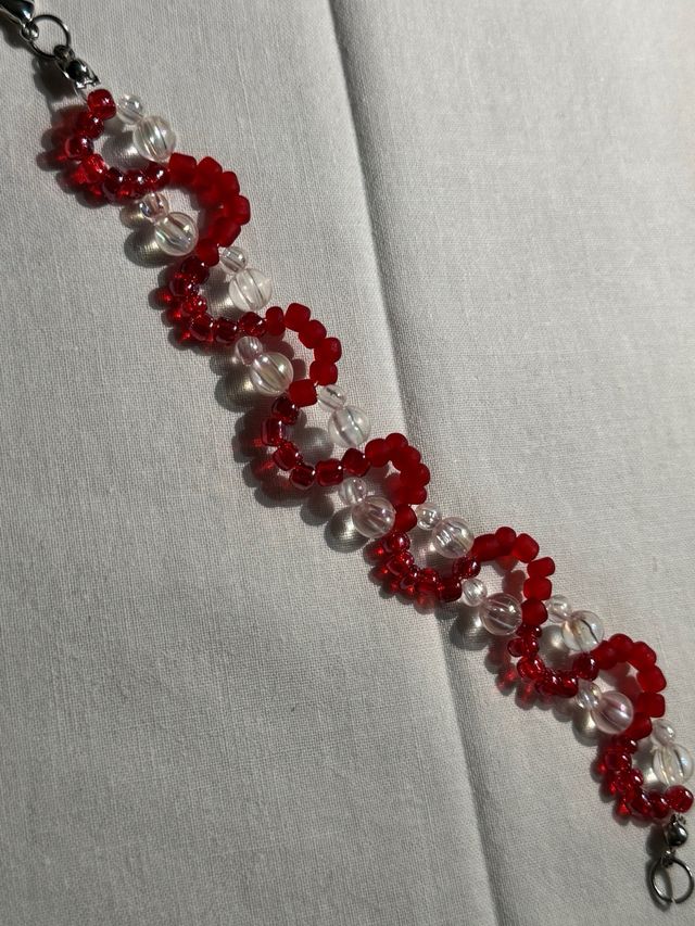 Bracciale con perline rosse 