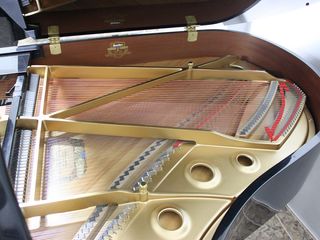 Piano de cola Kawai RX2 muy buen estado