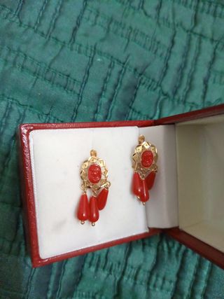 Pendientes Oro 18k Coral Rojo