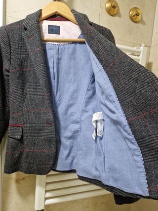 Americana Zara cuadros gris y rojo Talla M