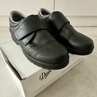 Zapatos de trabajo negros
