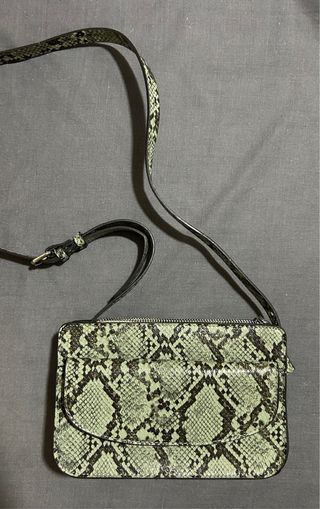 Bolso estampado serpiente verde