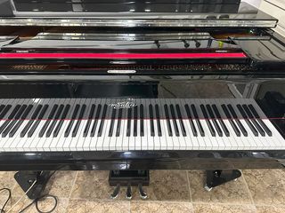 Piano de cola Player Disklavier actual con APP