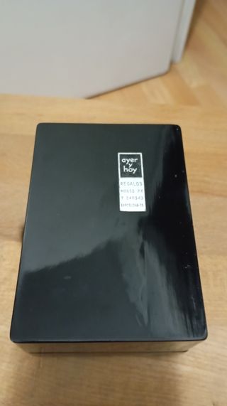 Joyero negro lacado.