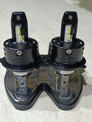 Lampadine LED H4 a led.